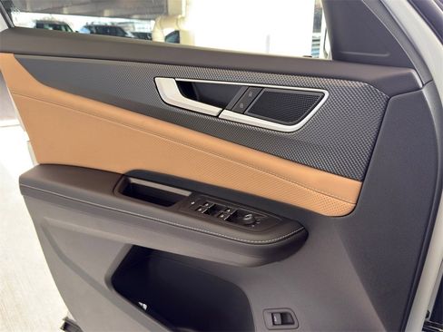 New 2026 Volkswagen Atlas Cross Sport SEL image 18