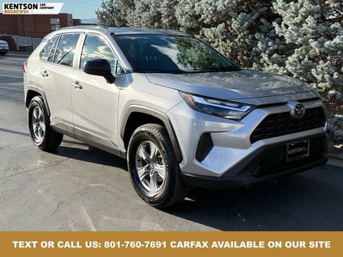 Used 2025 Toyota RAV4 LE image 12