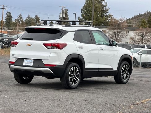 New 2026 Chevrolet TrailBlazer LT w/ Convenience Package image 2