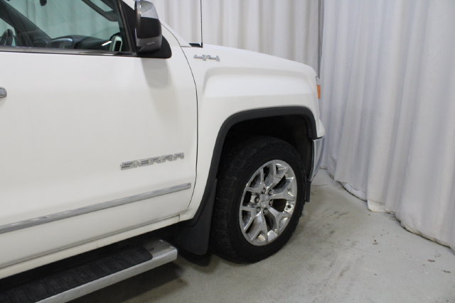 Used 2014 GMC Sierra 1500 SLT w/ SLT Crew Cab Value Package AWD/4WD image 27