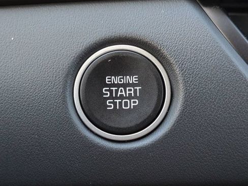 Used 2026 Kia Seltos EX FWD image 30