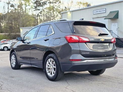 Used 2018 Chevrolet Equinox LT w/ Sun & Infotainment Package image 5