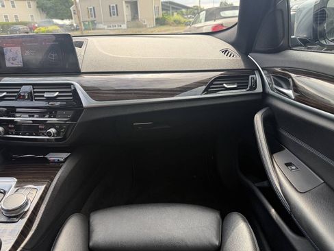Used 2017 BMW 530i xDrive AWD/4WD image 26