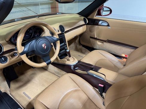 Used 2011 Porsche Boxster Base 2dr Convertible image 19