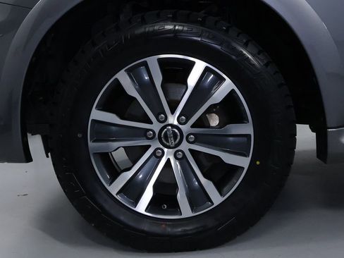 Used 2020 Nissan Armada SL w/ Premium Package image 35