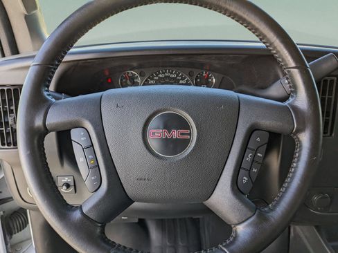 Used 2022 GMC Savana 3500 w/ Power Convenience Package image 21