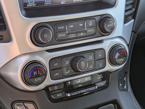 Used 2019 GMC Yukon XL SLT w/ Open Road Package image 26