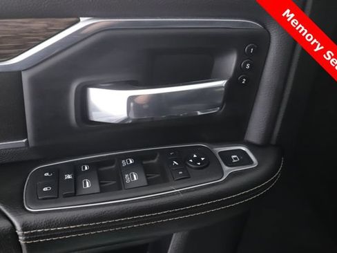 Used 2021 RAM 2500 Laramie w/ Safety Group B AWD/4WD image 19