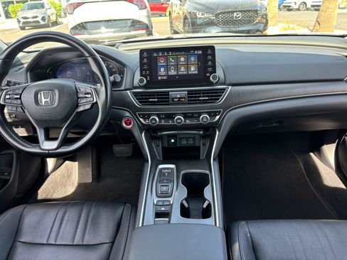 Used 2021 Honda Accord Touring image 13