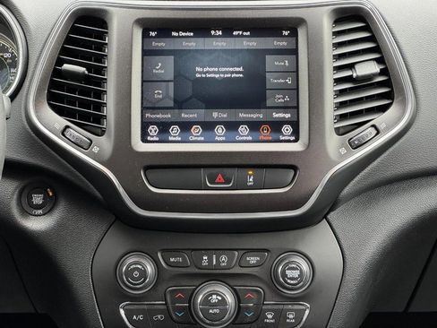 Used 2022 Jeep Cherokee Trailhawk w/ Comfort/Convenience Group image 13