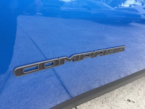 New 2026 Jeep Compass Latitude image 12