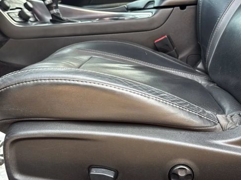 Used 2016 Dodge Challenger SXT Plus RWD image 11