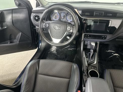 Used 2017 Toyota Corolla SE FWD image 16