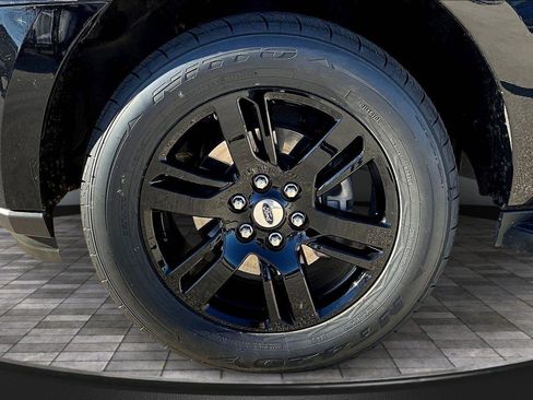 Certified 2024 Ford Expedition Limited image 26