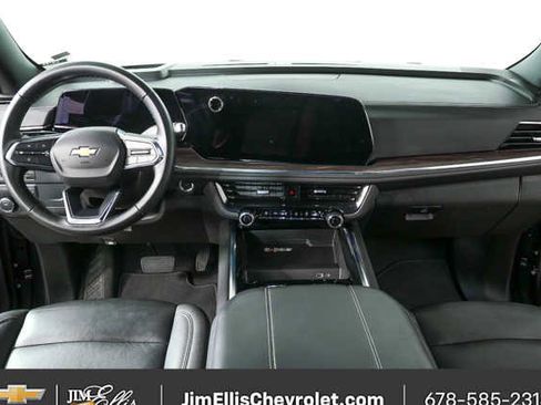 Used 2025 Chevrolet Tahoe LT image 18