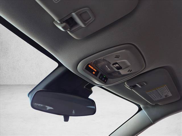 Used 2025 Chevrolet Trax LT FWD image 20