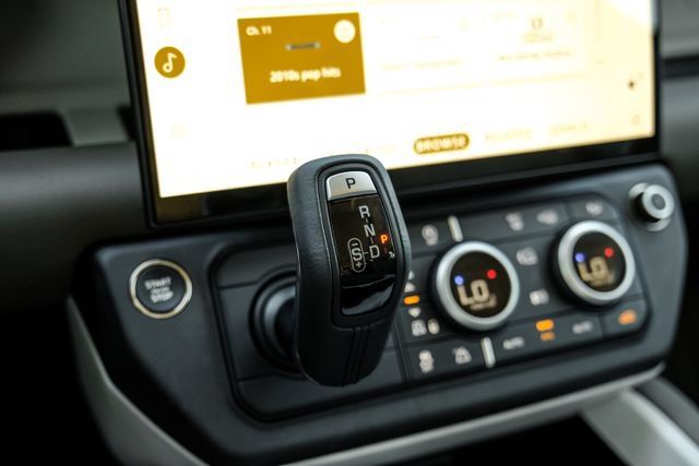 New 2026 Land Rover Defender 110 S AWD/4WD image 33