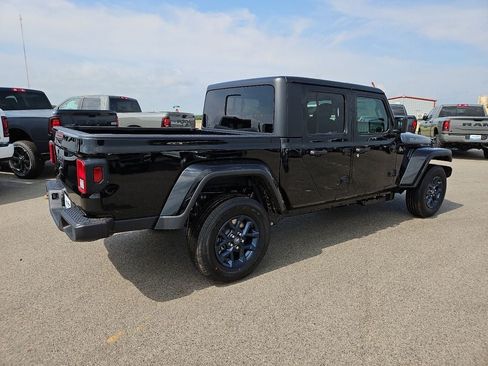 New 2026 Jeep Gladiator Sport AWD/4WD image 8