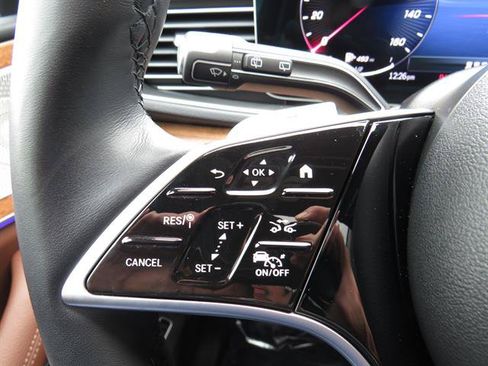 Used 2025 Mercedes-Benz GLE 450 4MATIC image 11