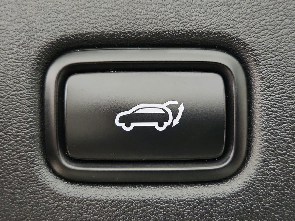 Used 2022 Kia EV6 GT-Line w/ GT-Line Suede Seat Package AWD/4WD image 34