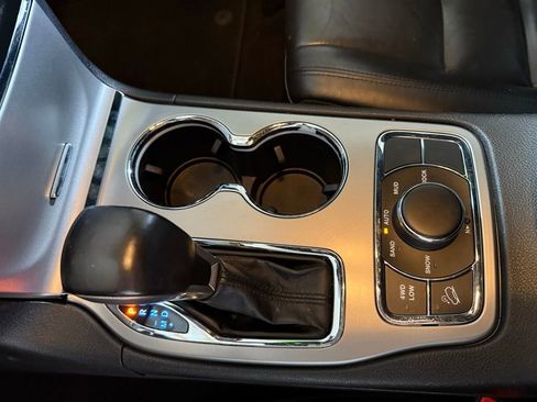 Certified 2021 Jeep Grand Cherokee Limited image 22