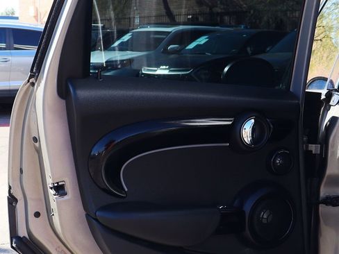 Used 2017 MINI Cooper S image 29