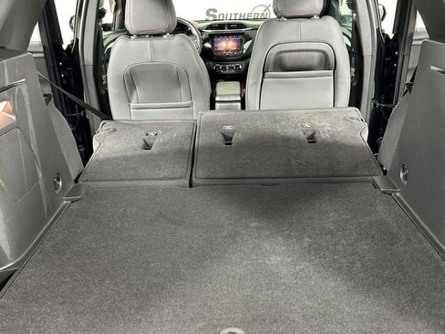 Used 2023 Chevrolet TrailBlazer RS w/ Sun and Liftgate Package AWD/4WD image 21