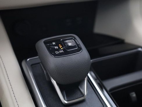 New 2026 Nissan Pathfinder SL AWD/4WD image 19