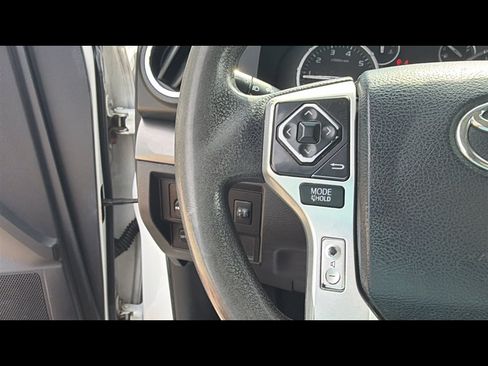 Used 2016 Toyota Tundra SR AWD/4WD image 13