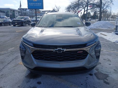 New 2026 Chevrolet Trax RS w/ Sunroof Package image 28