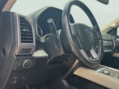 Used 2020 Ford Expedition Platinum AWD/4WD image 12