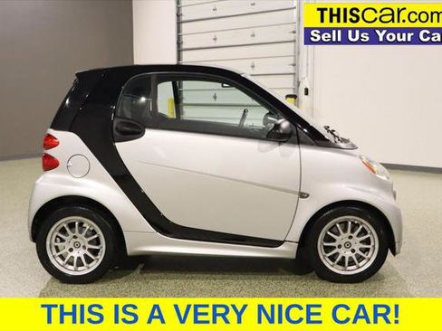 Used 2014 smart fortwo passion RWD image 8