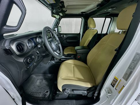 Used 2023 Jeep Wrangler Unlimited w/ 8.4" Radio Group AWD/4WD image 13