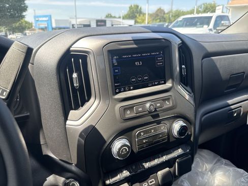 New 2026 GMC Sierra 2500 Pro AWD/4WD image 13