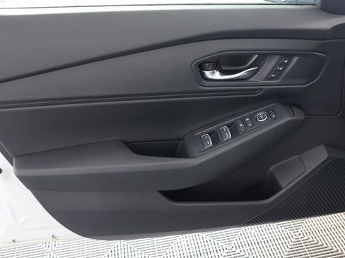 Used 2025 Honda Accord EX-L image 25