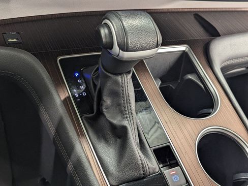 Used 2023 Toyota Sienna XLE image 14