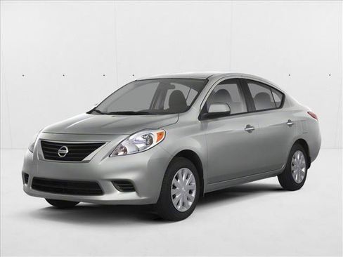 Used 2013 Nissan Versa S FWD image 1