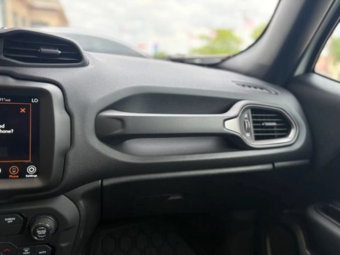Used 2020 Jeep Renegade Altitude AWD/4WD image 33