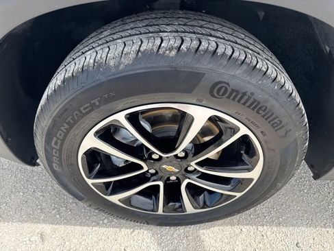 Used 2025 Chevrolet TrailBlazer LT AWD/4WD image 24