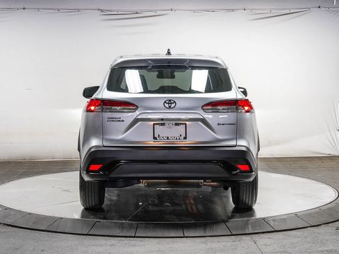 Certified 2025 Toyota Corolla Cross AWD Hybrid image 4