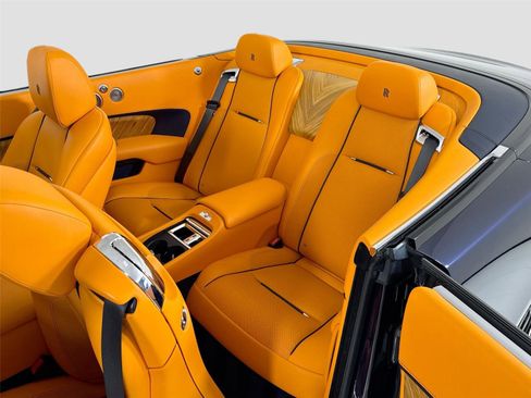 Used 2021 Rolls-Royce Dawn RWD image 13