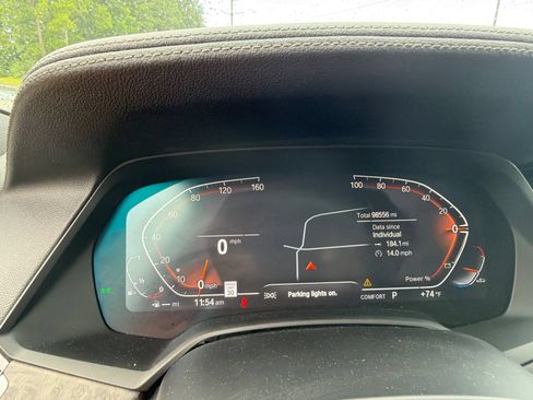 Used 2022 BMW X5 xDrive40i w/ M Sport Package AWD/4WD image 7