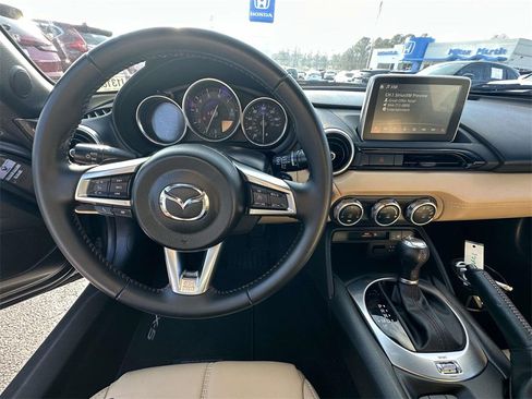 Used 2016 MAZDA MX-5 Miata Grand Touring image 8