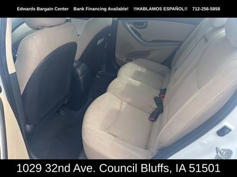 Used 2016 Hyundai Elantra SE image 12