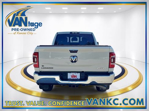 Used 2022 RAM 3500 Laramie AWD/4WD image 7