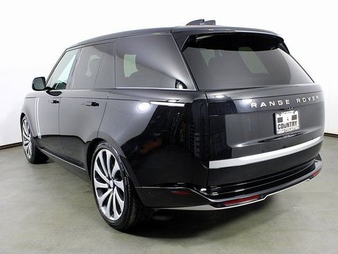 Used 2025 Land Rover Range Rover Autobiography AWD/4WD image 3