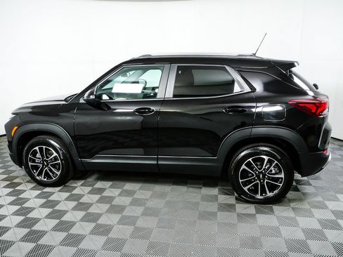 Certified 2025 Chevrolet TrailBlazer LT AWD/4WD image 27