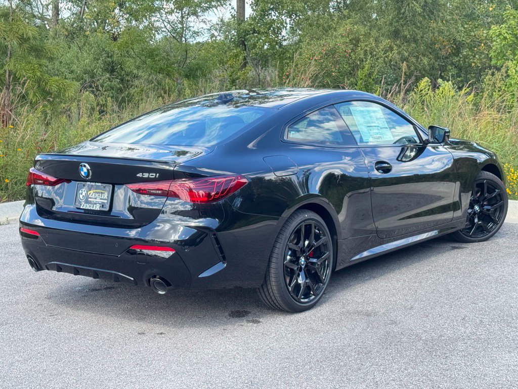 Used 2026 BMW 430i xDrive Coupe w/ M Sport Package AWD/4WD image 6