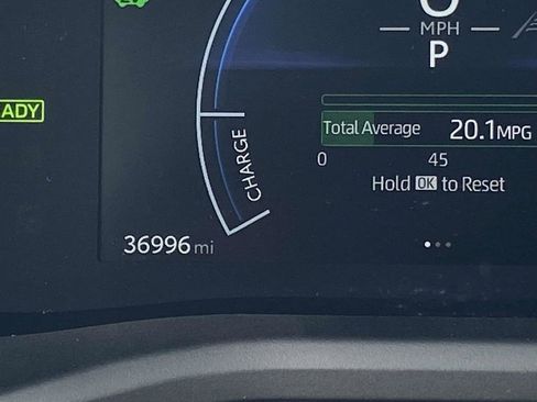 Used 2025 Toyota Camry LE image 29