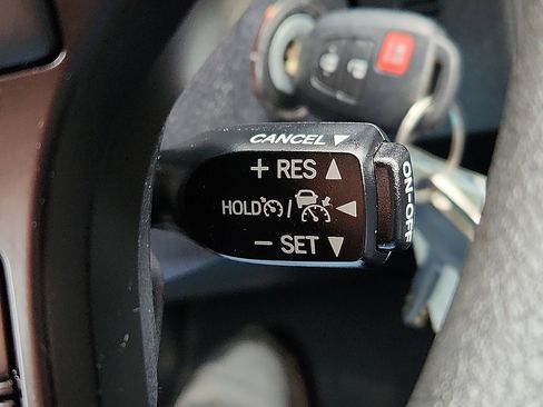 Used 2021 Toyota Tacoma SR image 17